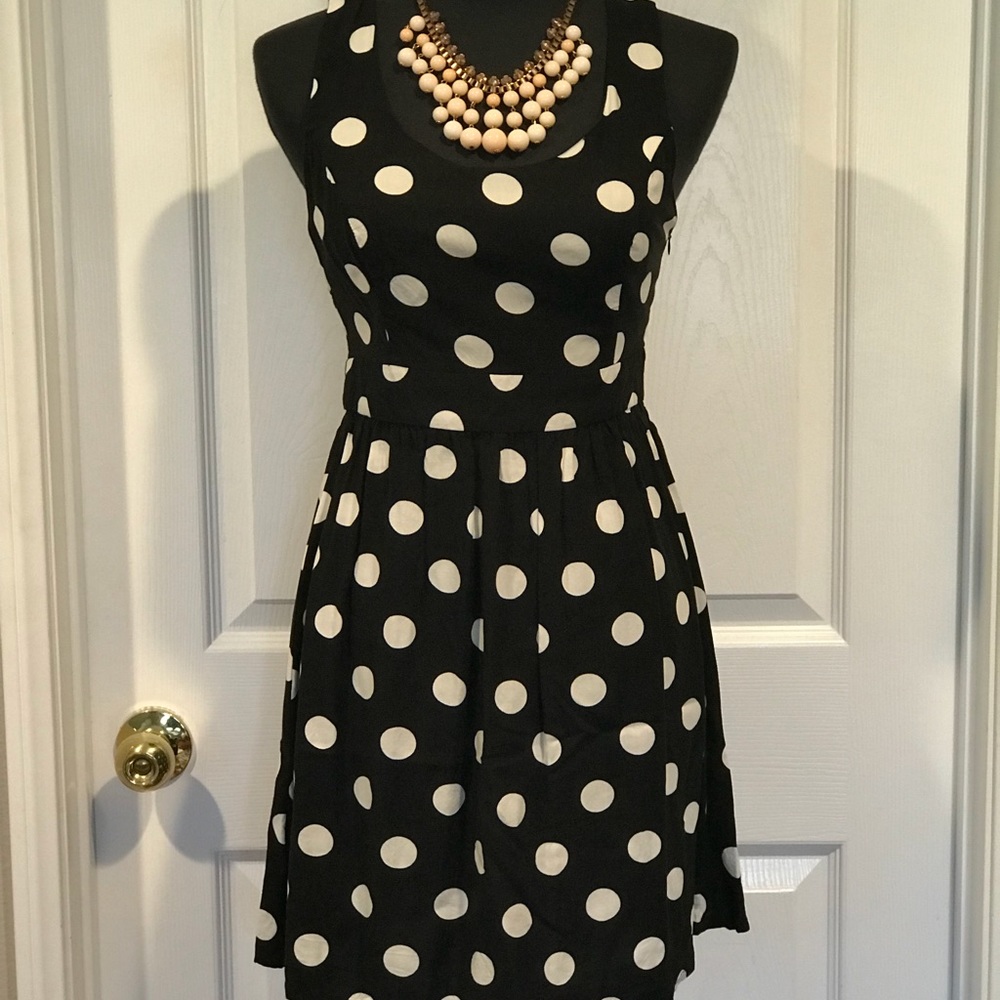 Forever 21 black and white dress